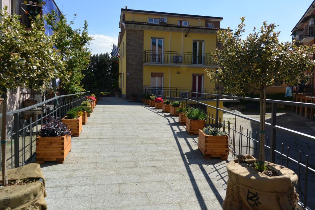 Pavia Ostello Exterior photo